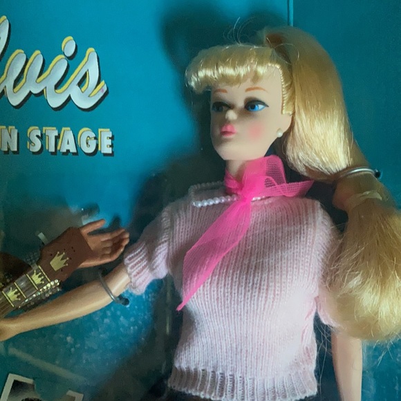 Barbie Loves Elvis released 1997 - Picture 11 of 13